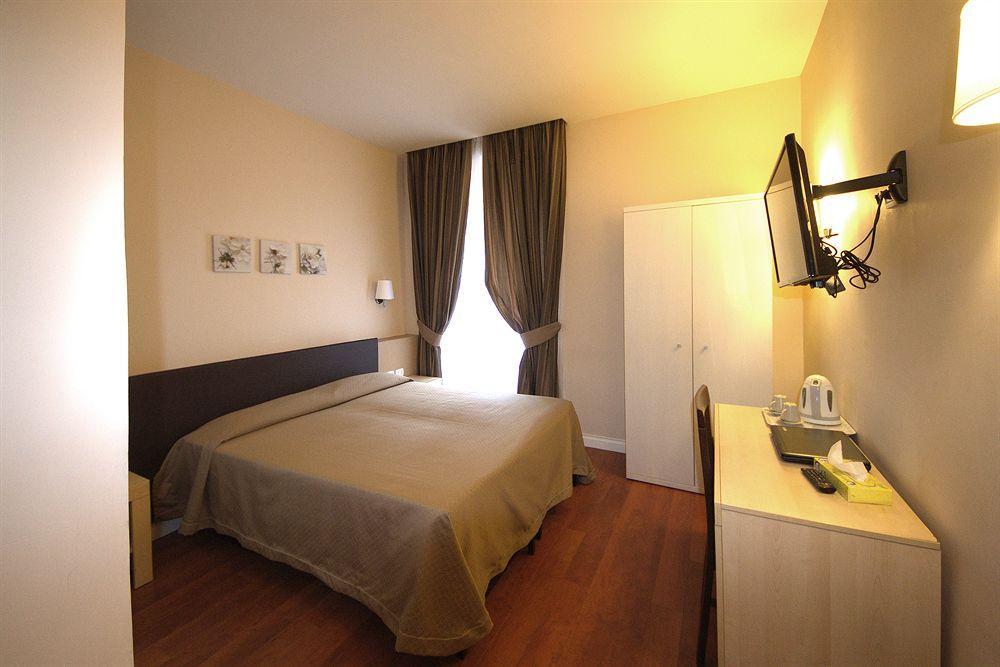 Hotel Saturnia 罗马 外观 照片