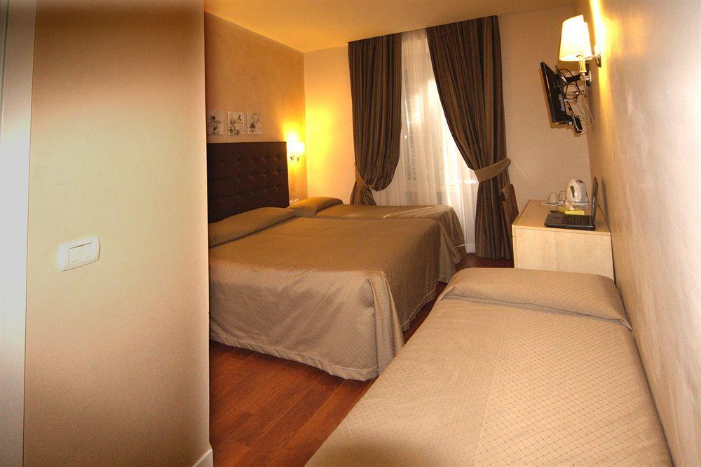 Hotel Saturnia 罗马 外观 照片